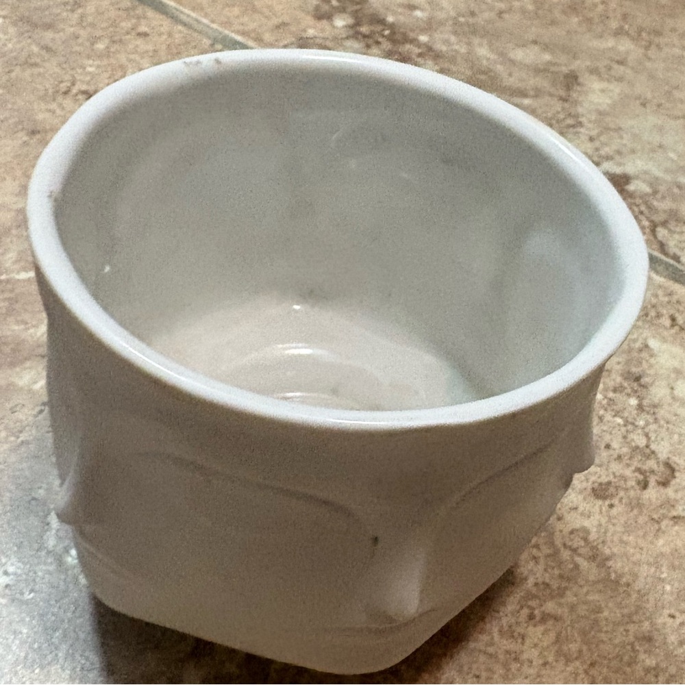 Jonathan Adler Cream Ceramic Muse Large Ceramin Holder - Picture 3 of 4